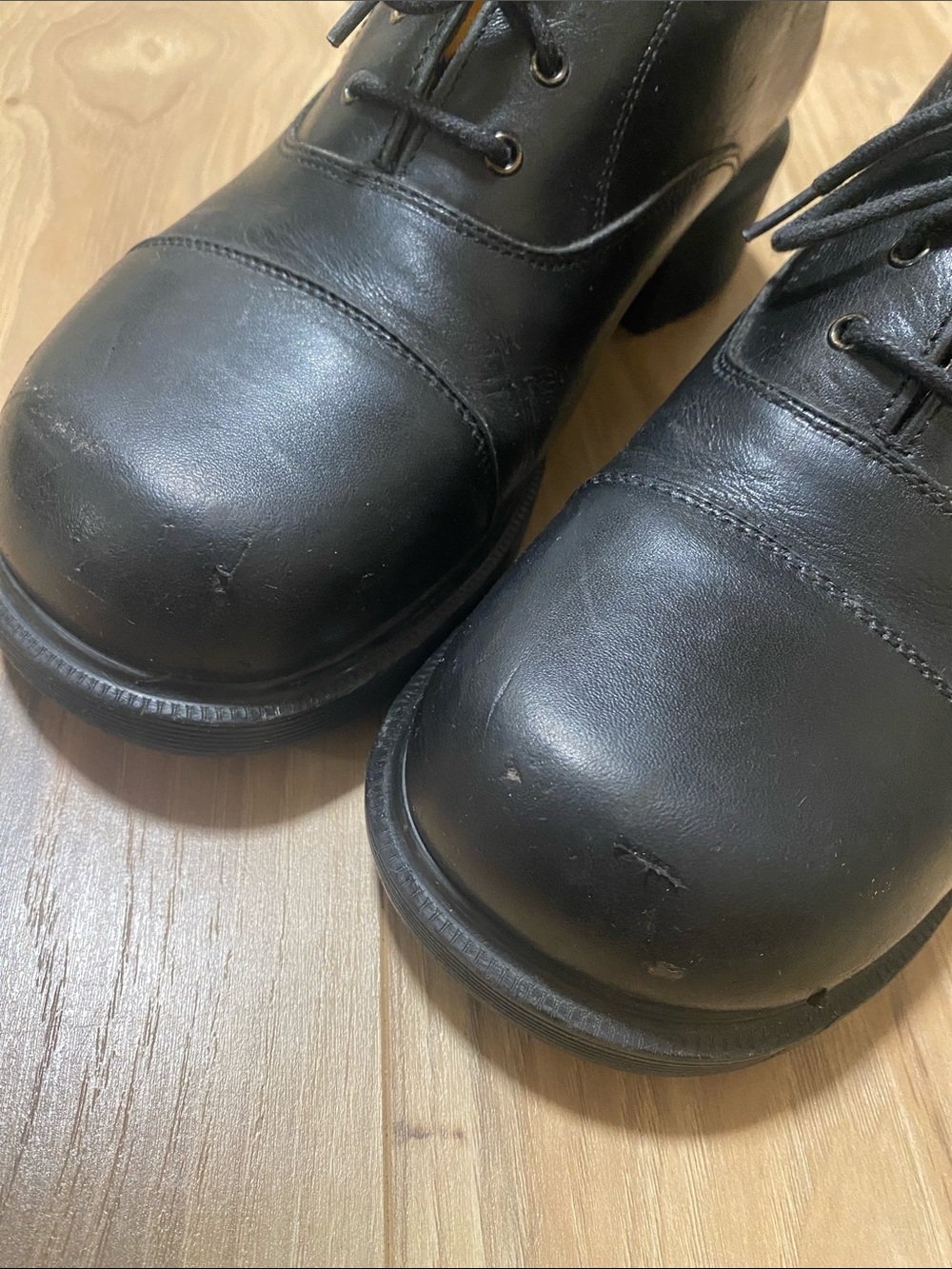 Dr. Martens Black Leather Cap-Toe Lace-Up Oxfords MADE IN ENGLAND - Picture 10 of 10